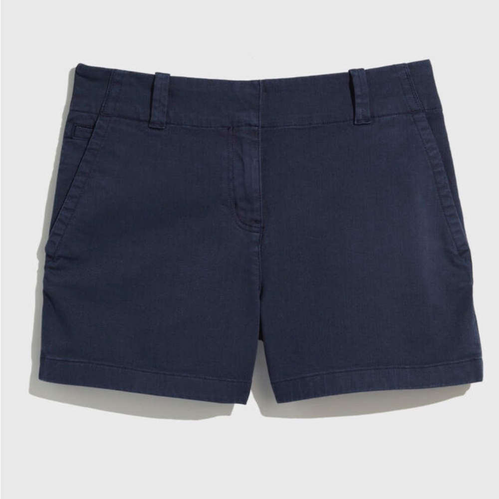 Vineyard Vines 3.5” Every Day Shorts, size 14. Navy, excellent condition! - Picture 1 of 9